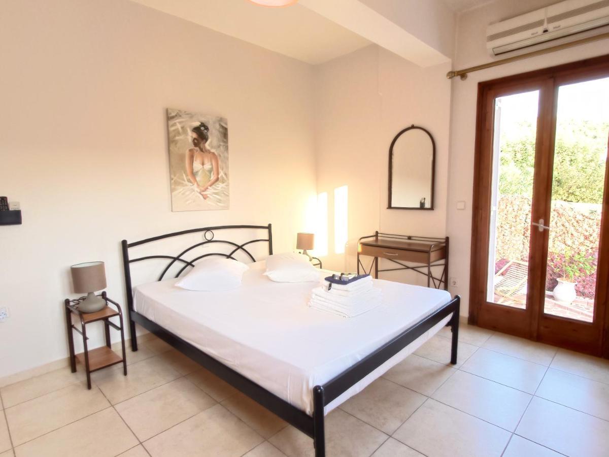 Iris Apartments Ithaca 바티 외부 사진
