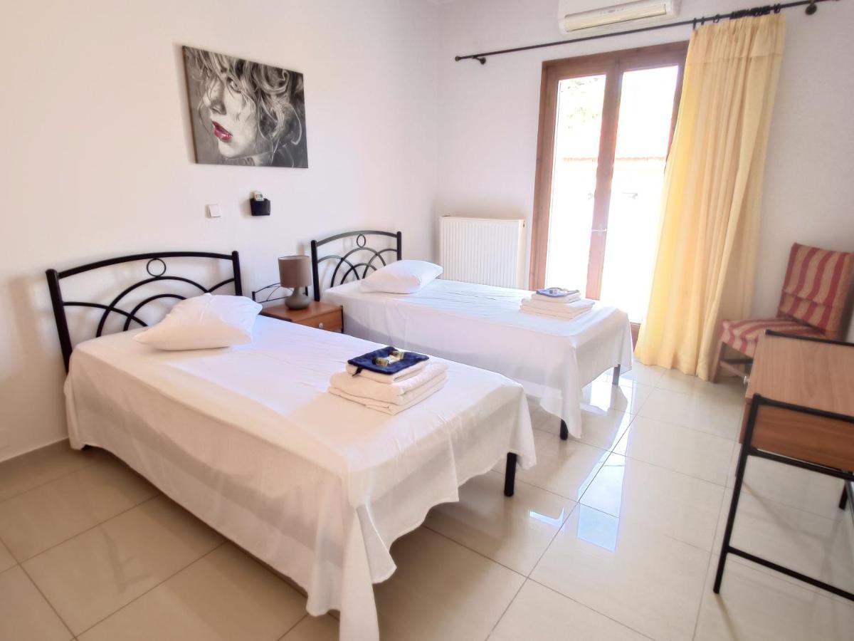 Iris Apartments Ithaca 바티 외부 사진