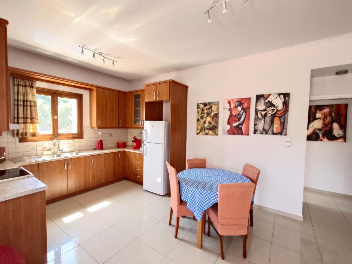 Iris Apartments Ithaca 바티 외부 사진